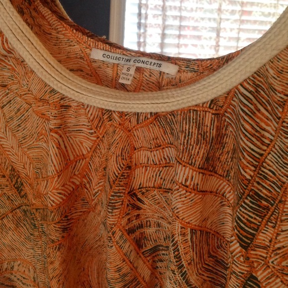 BUNDLED! Batwing patterned top - Picture 2 of 3