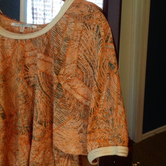 BUNDLED! Batwing patterned top - Picture 3 of 3