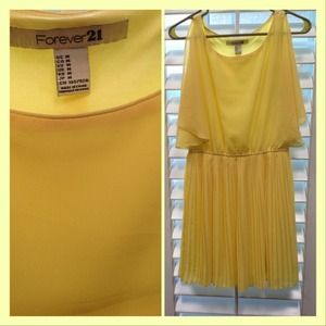 Flowing Yellow Dress💛💛