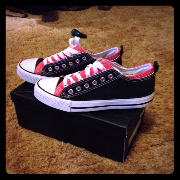 Converse two colored