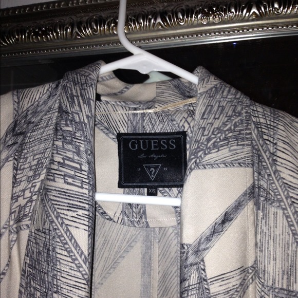 🚫SOLD🚫Guess Blazer - Picture 2 of 2
