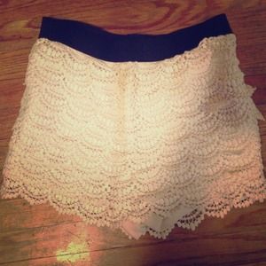 Laced white shorts !!