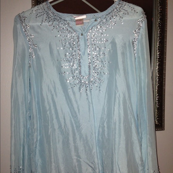 🚫SOLD🚫Silk Embroidered Blouse - Picture 2 of 3