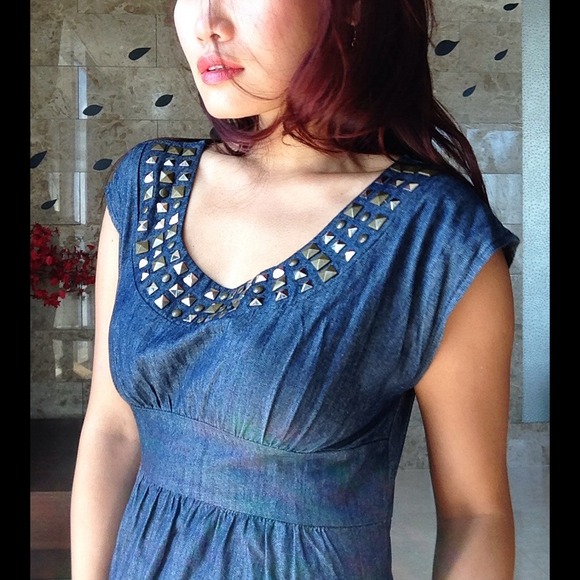 🌹BUNDELED🌹🎉HP🎉✨Denim Dress With Studs Accent✨ - Picture 2 of 4
