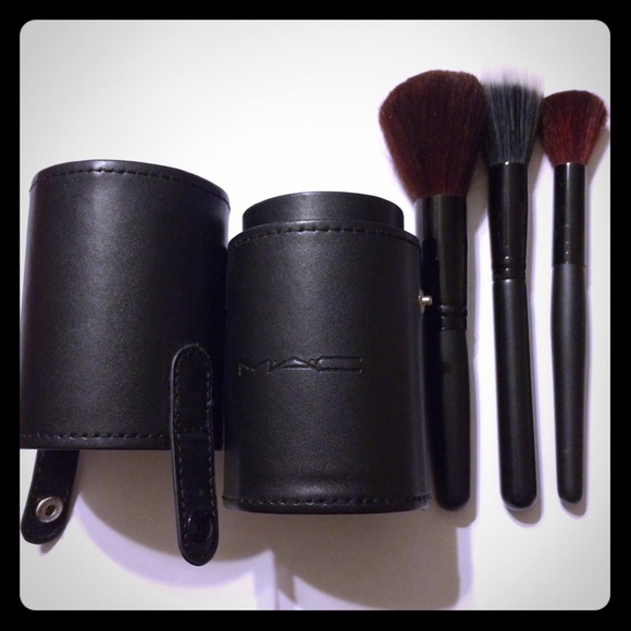 MAC Brush Container