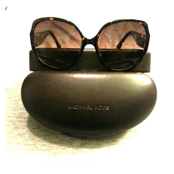 //SOLD// Michael Kors Sunglasses