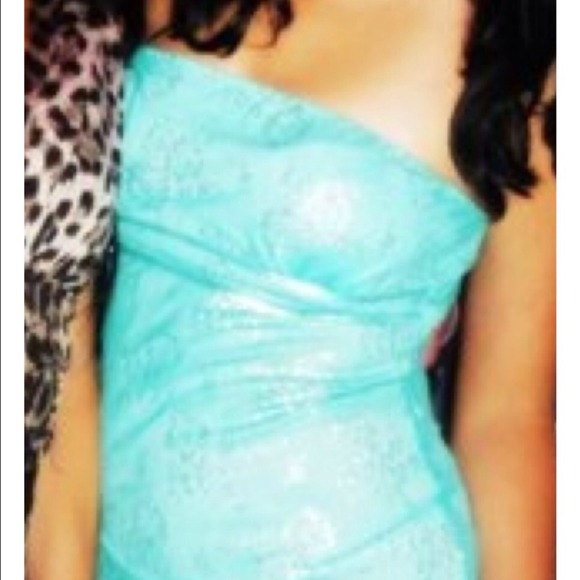 🚫SOLD🚫Beautiful Mint Dress - Picture 3 of 4