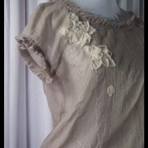 Sheer tan floral tie up sheet sleeve blouse