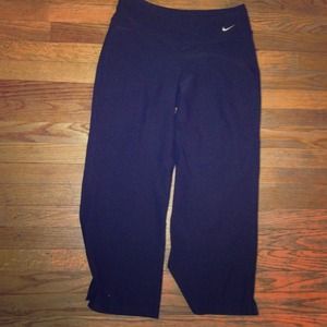 Nice Black Nike Work out capris