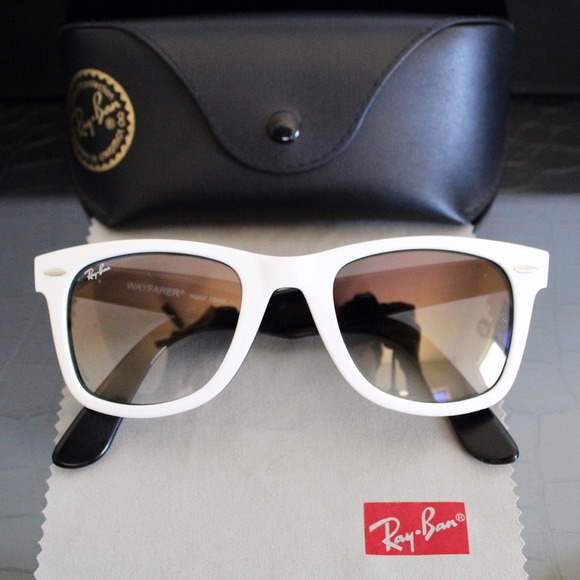 👏REDUCED👏 Ray-Ban White Wayfarers