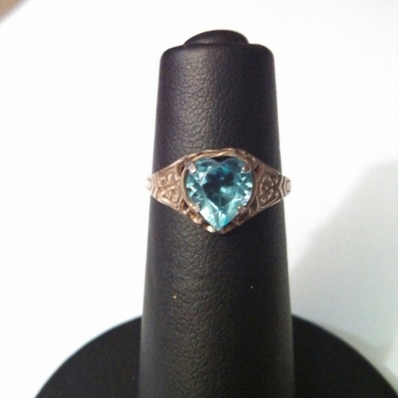 SOLD Antique Victorian sterling floral heart ring - Picture 2 of 4