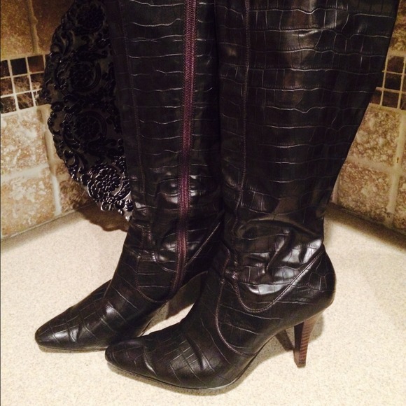 Sale! 💥 Brown ALFANI Boots 💥