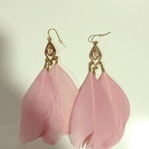 Pink feathered earrings
