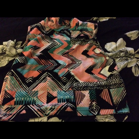 ❌Sold❌ 2bebe crop top