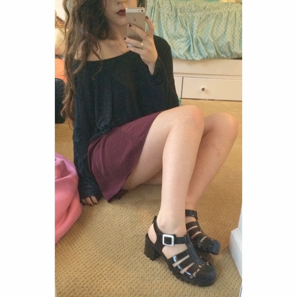black chunky jelly sandals