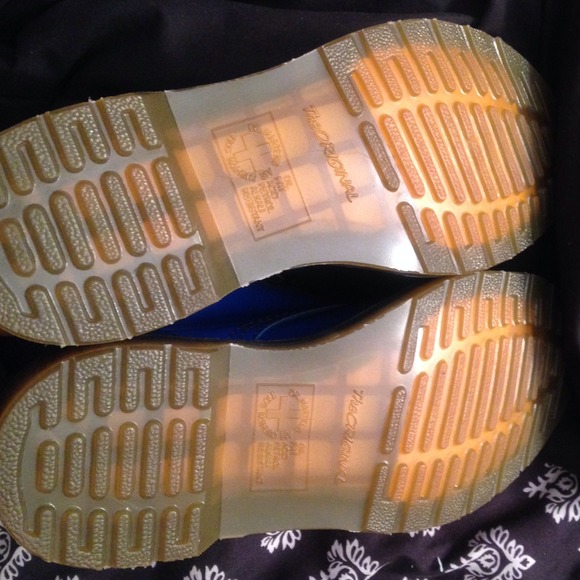 ❌SOLD❌ Royal Blue Patent Leather Doc Martens - Picture 4 of 4