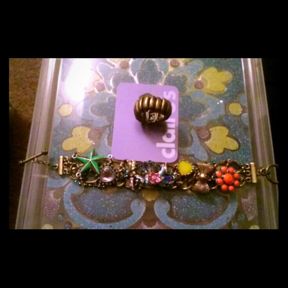 ***BUNDLE **Bracelet (BETSY VILLE)Ring (CLAIRES)