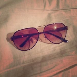 Guess Sunglasses ☀️