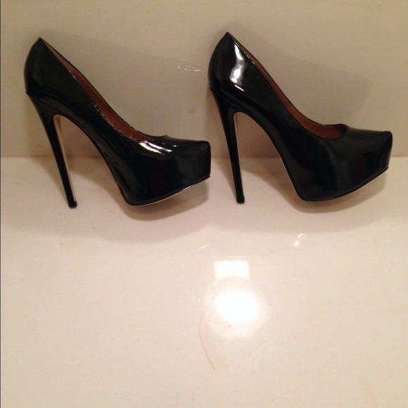 ‼️ALDO‼️Genuine leather platform pumps👠 - Picture 2 of 3