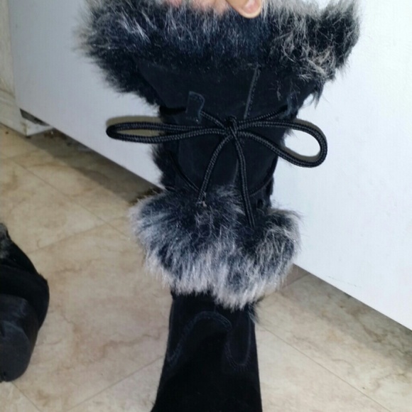 Boots - Picture 2 of 3