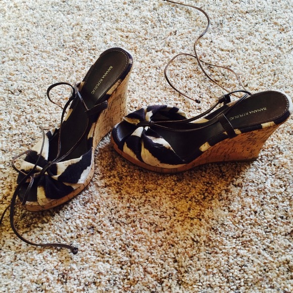 Banana Republic - wedge Lace ups