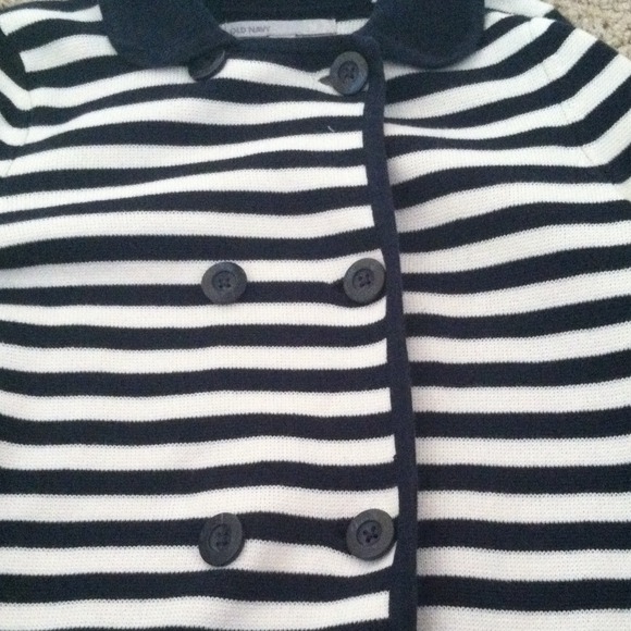 A elbow length sailor top - Picture 3 of 3