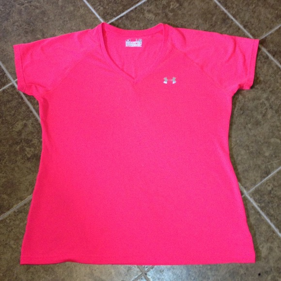 🔴SOLD🔴Under Armour neon heat gear semi fitted