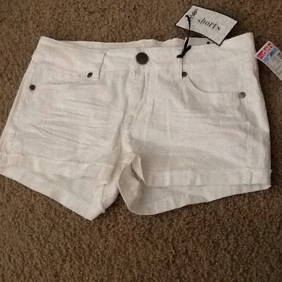 Junior shorts all white brand new with tags size 5