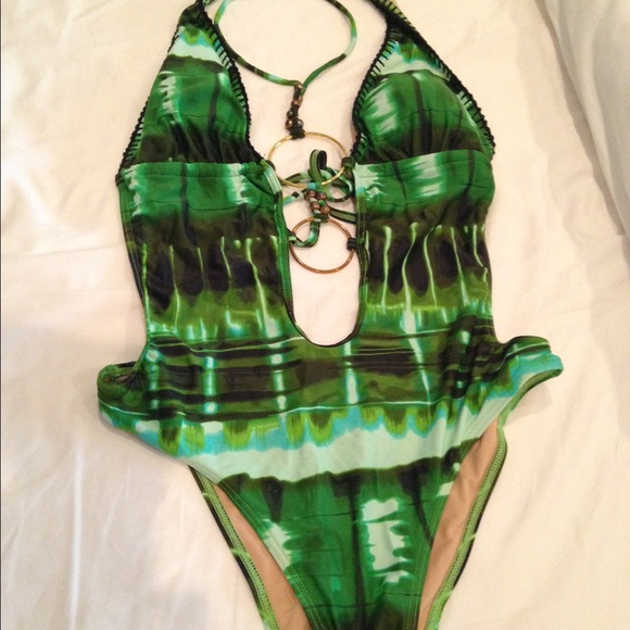 Sold🍄Cyn and Luca halter swimming wear size L - Picture 2 of 2