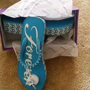 Forever lady's sandals