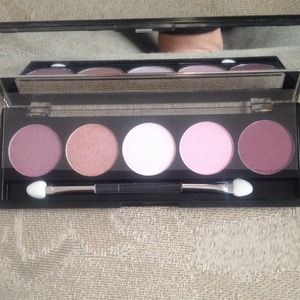 Saint germain Paris purple hibiscus eyeshadow