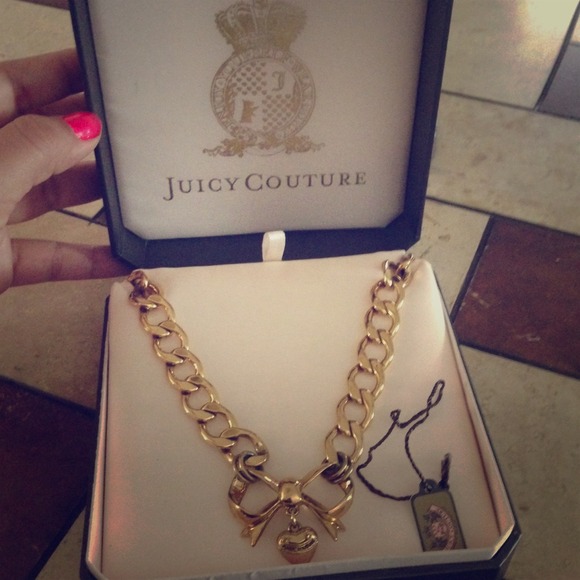 Juicy Couture Jewelry - Juicy couture necklace
