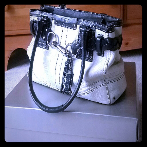 Coach Handbags - REDUCED! COACH** Navy & Cream Leather Handbag