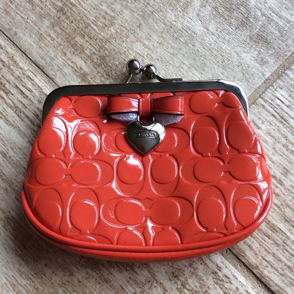 Coach Clutches & Wallets - Hold Coach coin purse     New