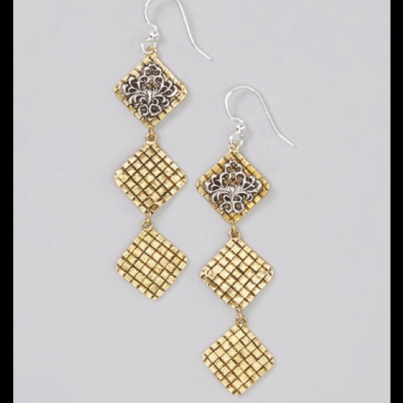 Monaco Acanthus Trio Earrings
