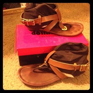 Dollhouse sandals gold buckled with a 2 tone brown