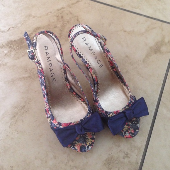 Rampage Shoes - Very cute sandals !