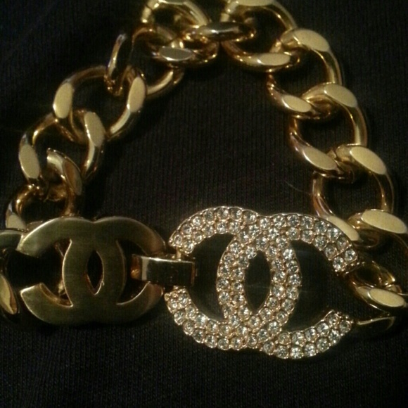 Gold bracelet