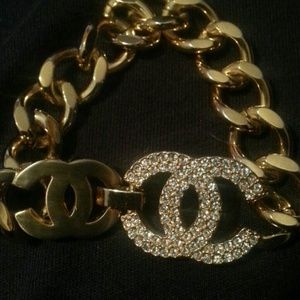 Gold bracelet