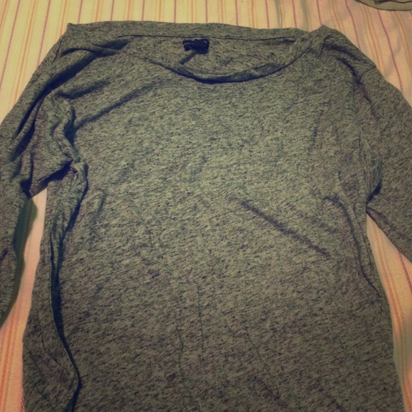 American eagle slouchy shirt