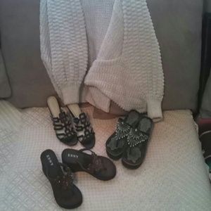 BUNDLE  RESERVED sweater 3 pair of sandals