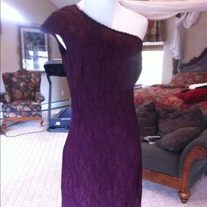 Strip of leather and stud neckline