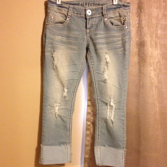 Rue 21 Capris