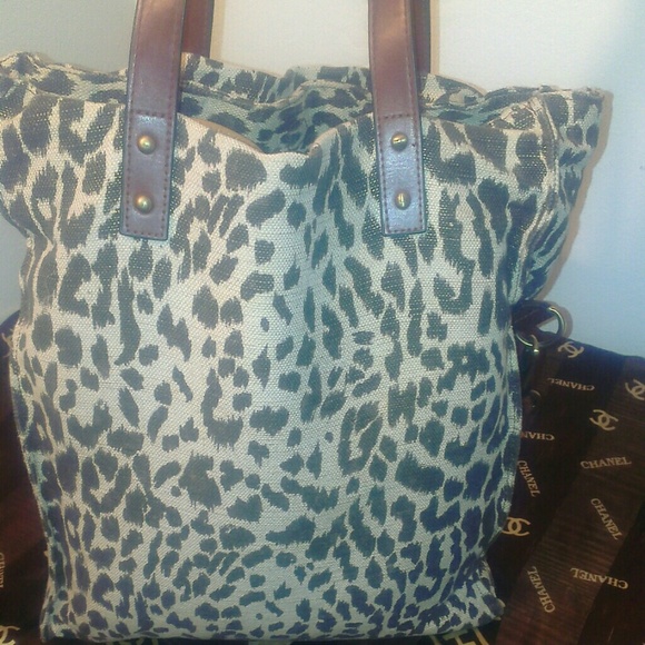 Forever 21 Crossbody bag