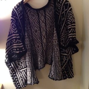 Brandy melville open sweater black and white