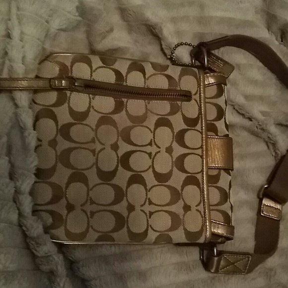 Authentic Coach Purse - Picture 2 of 4
