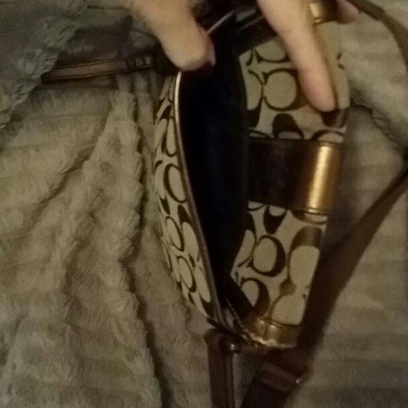 Authentic Coach Purse - Picture 3 of 4