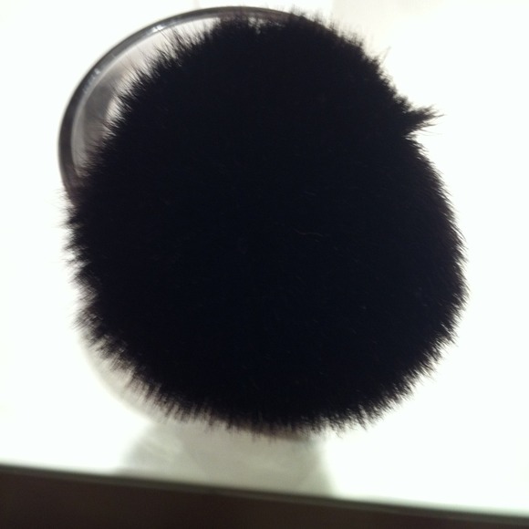 Sephora powder brush SOLD ON MUABS - Picture 4 of 4
