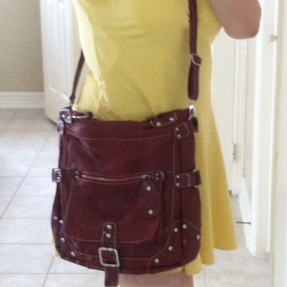 Handbags - 👛👛Beautiful faux leather purse👛👛