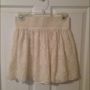 White high waisted skirt